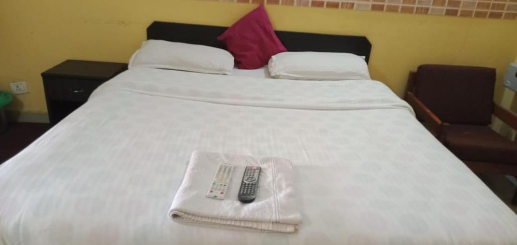 Hotel O Hya'S Homestay Dehradun Luaran gambar