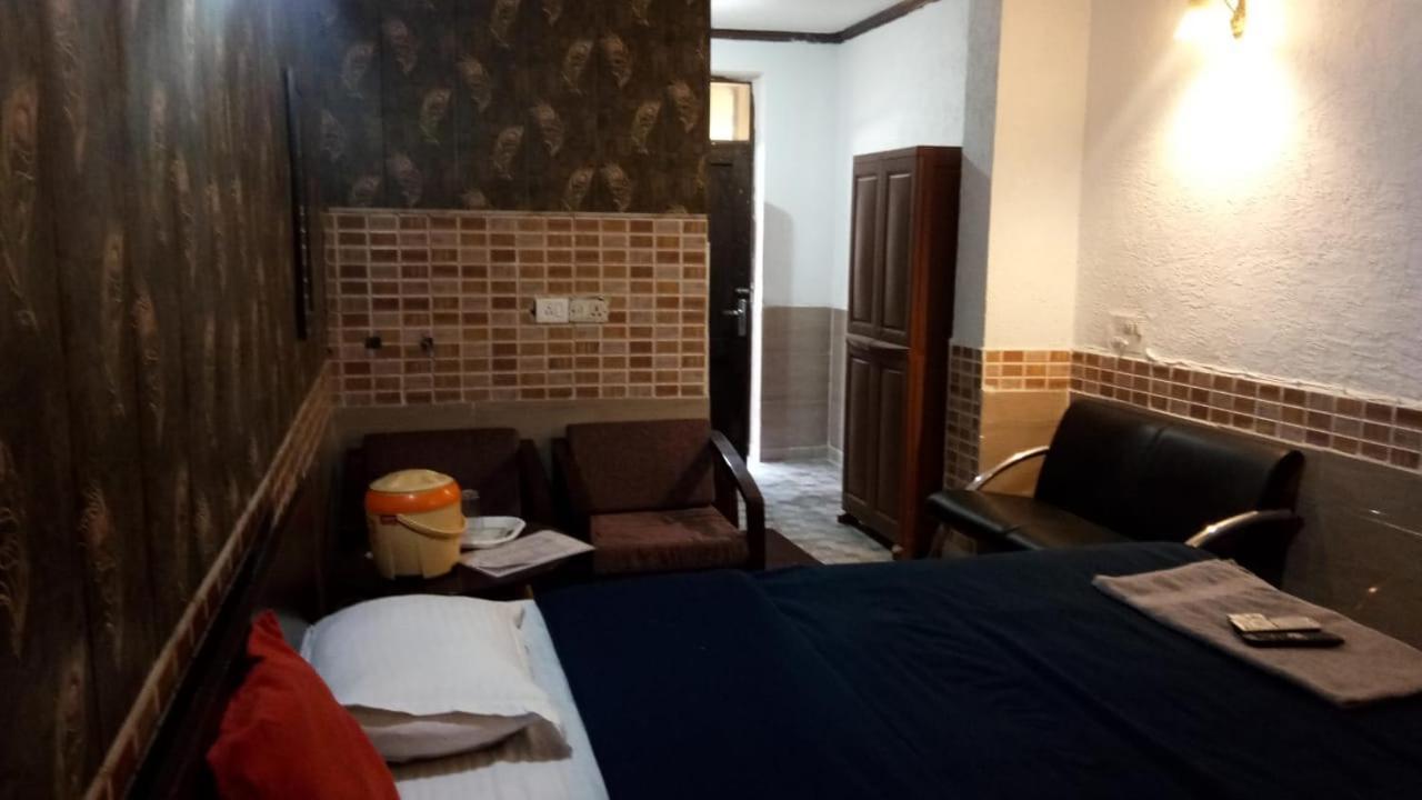 Hotel O Hya'S Homestay Dehradun Luaran gambar