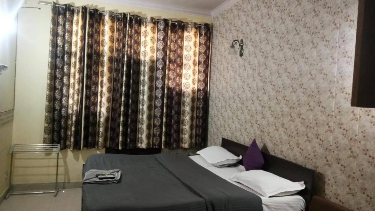 Hotel O Hya'S Homestay Dehradun Luaran gambar