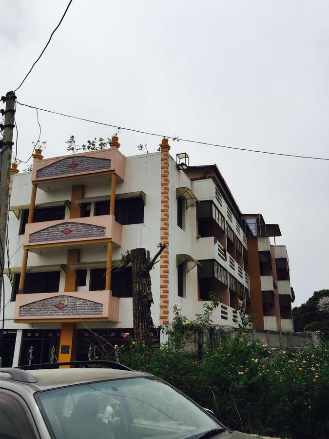 Hotel O Hya'S Homestay Dehradun Luaran gambar