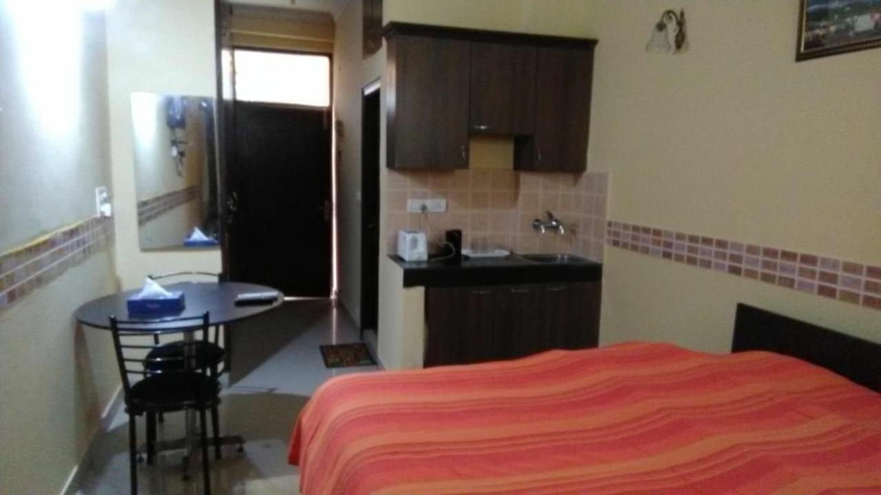 Hotel O Hya'S Homestay Dehradun Luaran gambar