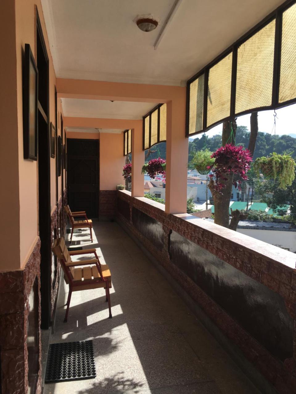 Hotel O Hya'S Homestay Dehradun Luaran gambar